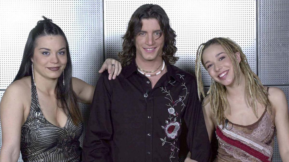arturohenriques's tweet photo. #Ot2002 Gana @AinhoaOficial que comparada con los demás finalistas ( @manuelcarrasco_ y @bethrodergas ) y no era la favorita real.
#OT2018 Gana @FamousOberogo que frente a @natalialacunza y @albarecheot2018 daba la impresion de no ser el ganador
#Gala2OT
#OTDirecto
#OTChat2 https://t.co/DawTrqFYcX