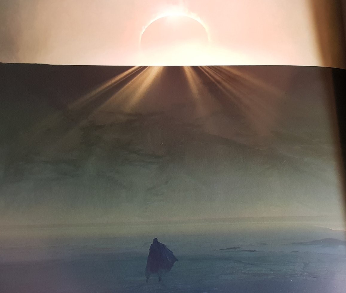 Alright Pablo Hidalgo’s layout of The Dark Crystal is super interesting.  This movie is basically a giant parallel to SW. I can’t help but notice that the prophecy in The Dark Crystal occurs when the 3 suns line up. Then we have all the sun and eclipse imagery in TROS.