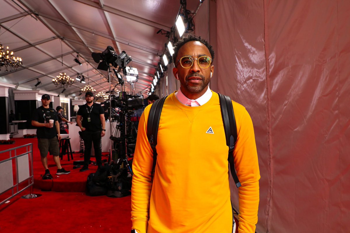HajjFlemings's tweet photo. My #GRAMMYs Fit:
Glasses: @SEEeyewear
Backpack: @Coach
Sneakers: @NewBalance
Sweatshirt: @Scotch_official
Dress Shirt: @MinistryofSupply
#GRAMMYs #GRAMMYs2020 #SEEeyewear #Coach #RivingtonBackPack #ScotchandSoda #MinistryofSupply #RebrandingLuxury #GQstyle https://t.co/2wyBw8Dj1e