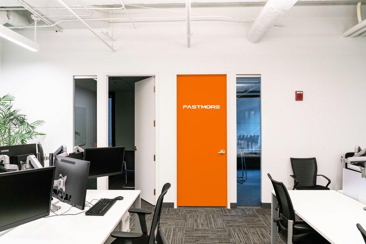 FastMore's tweet photo. Opportunity doesn't knock - you need to kick down the door. Hit up https://t.co/KYhsPN7GhA and see if you've got what it takes. 

#fastmore #logistics #fastmorelogistics #talent #hustle #hiring #opportunity #knockknock https://t.co/IVtNEKBf8w