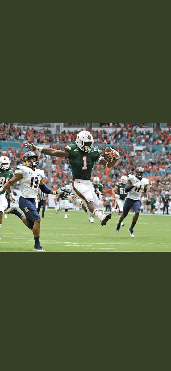 DaylenEverette's tweet photo. Honored to receive an offer from The University of Miami 💚🧡! #GoCanes @RivalsFriedman @D_VanDyke8 https://t.co/SLHuCHrPVp