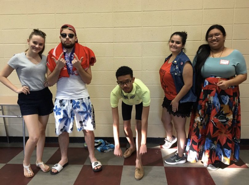 DHS Student Government tweet media