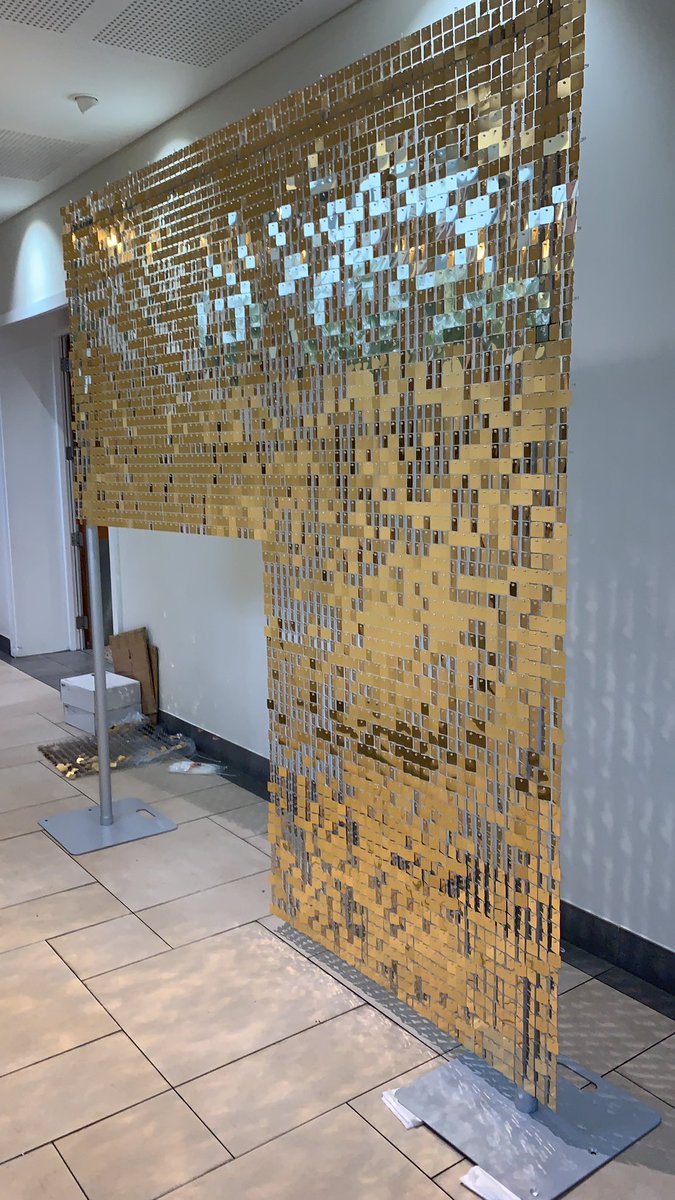 beebitsballoons's tweet photo. A few set up shots of our gold sequin wall from a surprise 50th party yesterday. See the design take shape. More to follow.
#essexparty #essexballoons #balloondecor #sequinwall #essexsequinwall #sequinwalls #essexweddings #qualatexeurope @wivenhoehouse https://t.co/N36DA7sKIn