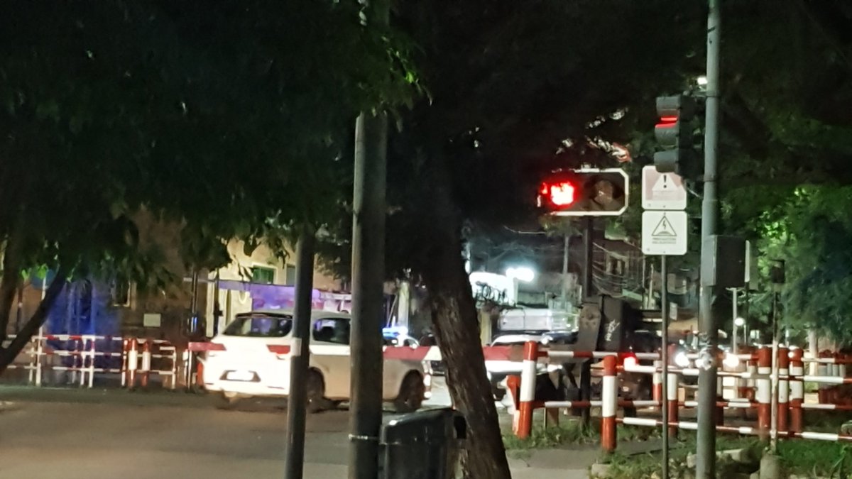 #Ruidos #Molestos / #Bienestar #Emocional
La verdad que muchas Instituciones y Funcionarios de distintas dependencias Municipales, Provinciales y Nacionales, les interesa poco y nada la Salud Física y Psíquica de los Vecinos de este Barrio...
facebook.com/Vecinos.En.Red…