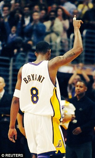 D_Up_Gaming's tweet image. Kobe showed the world what perseverance looks like. He showed what work ethic looks like. He showed what mamba mentality looks like. He showed what being a professional looks like. Most of all, he showed what a 5-time world champion looks like.
#81points #KobeBryant #KobeRip #NBA