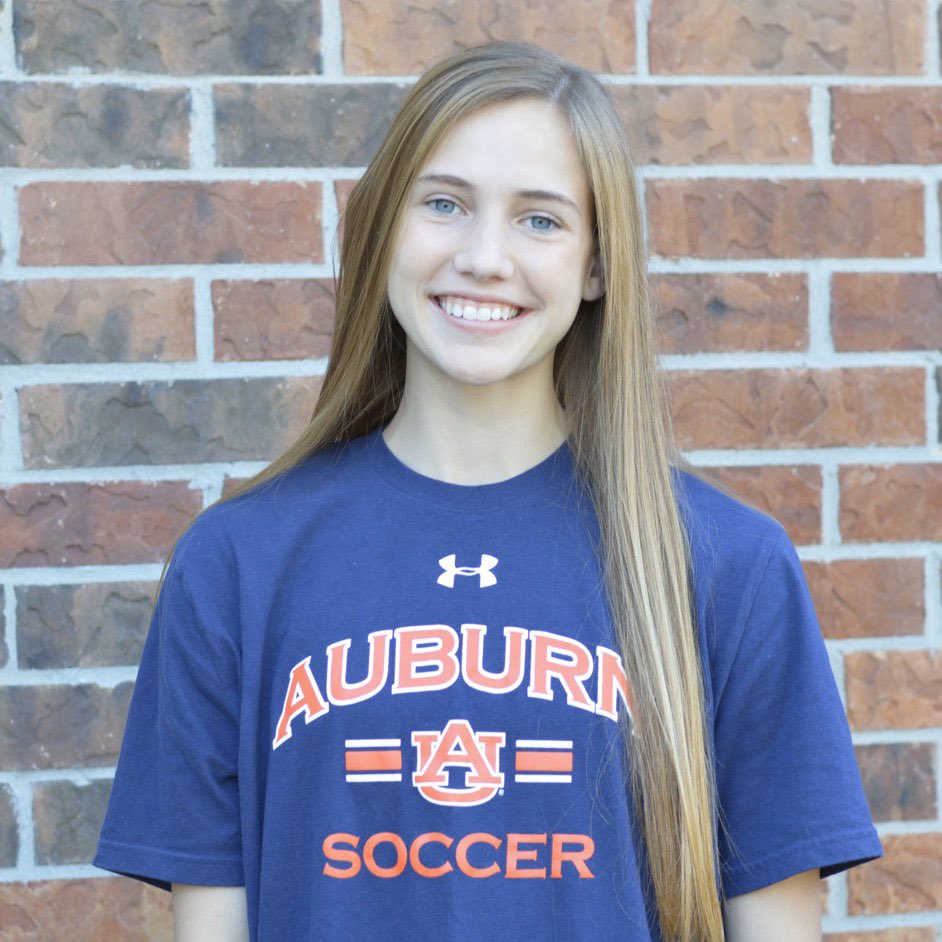 JaycieS_13's tweet photo. Beyond excited to announce my verbal commitment to Auburn University! Eager for the opportunities that await me there! Blessed to have had the support of my family and friends, and thankful for my coaches  @ChallengeSoccer who got me here! #challengefamily #WarEagle 🦅 https://t.co/ymDcAjFz2e