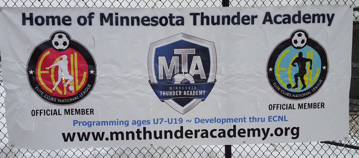 MNMorrisWSoccer's tweet photo. High quality play at the @MNTHUNDACADEMY Girls 
Winter College Showcase in the Holy Angels Dome. #SeekingFutureCougs  #WeValueEffort https://t.co/tnE2tKX2iQ