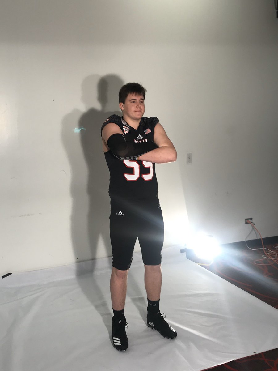 michaelbumpus22's tweet photo. Had a great time at the NIU junior day today with @TommyRitt and @jacksongerard21 ! Thank you @CoachAWilkins and @CoachGigli . @SFHSFBWheaton @DeepDishFB https://t.co/5C8DNqzuTX