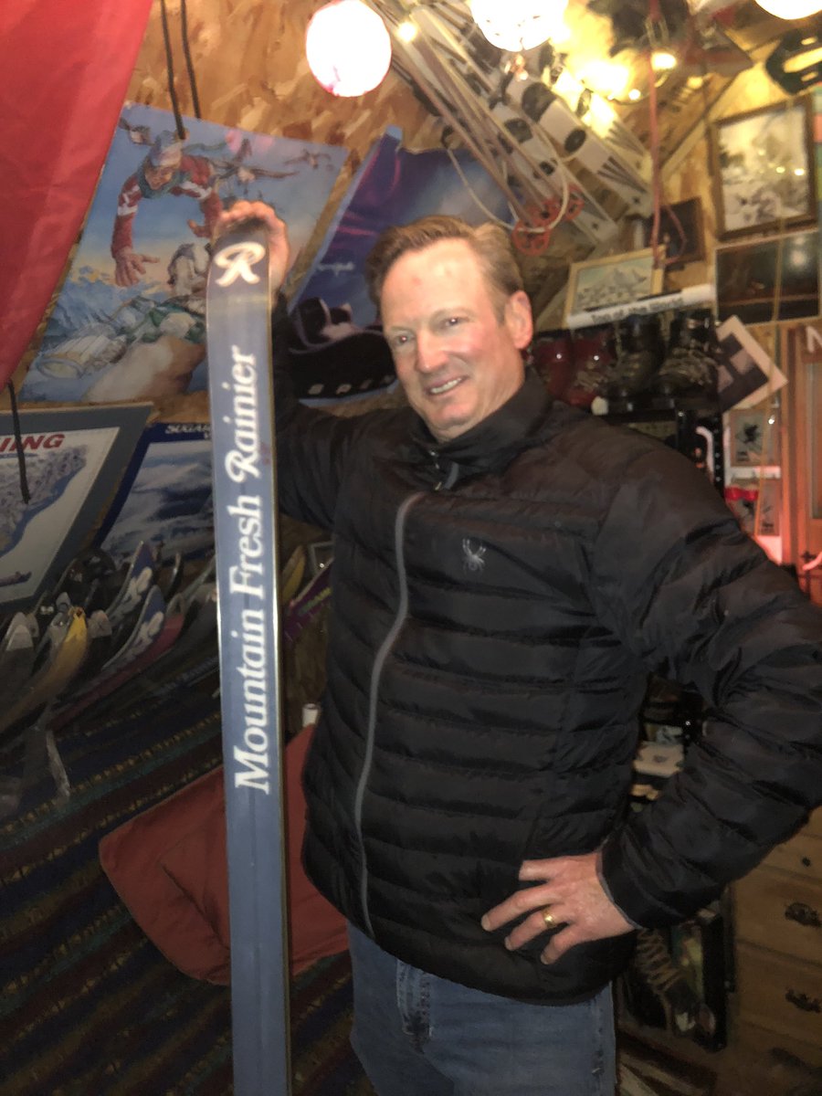 _easales's tweet photo. @keelagencies found your skis- should I ship them? https://t.co/Ig1GEY767w