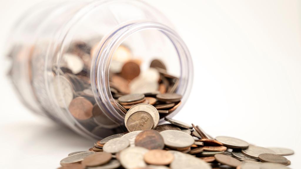 Forbes's tweet photo. The 7 best personal finance tips for 2020 https://t.co/BOIaaehLVo https://t.co/pmWhzVP17c