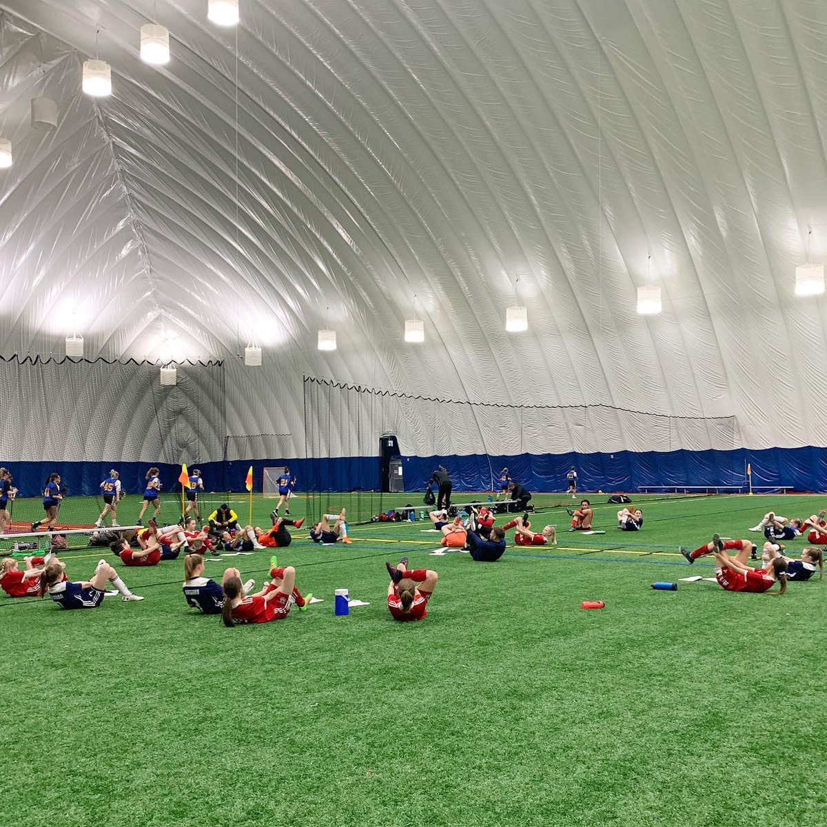 06_rangers's tweet photo. Renegades and Rangers combine for a fun filled day of:
1. Rangers vs Renegades friendly.  2. recovery session.  3. mixed friendly  4. sandwiches and donuts 🍩 https://t.co/vYwhsfv3zn