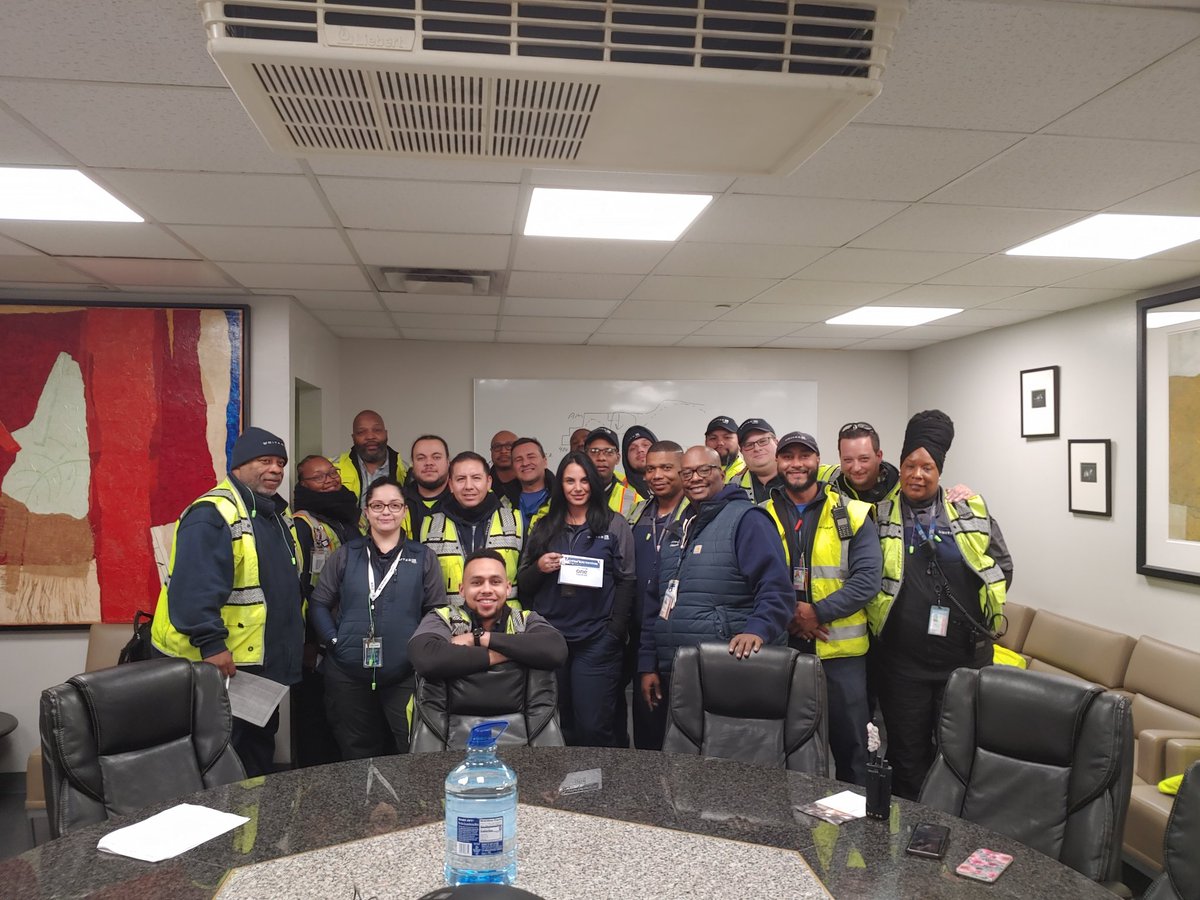 United 100 for RSS Maria Perdomo, Thank You for putting our team members first. @MariaPerdomoEWR @susannesworld @EWRmike @weareunited @Trozie2 @CharnecoBenny @mtmorais28 @DebbieTempesta