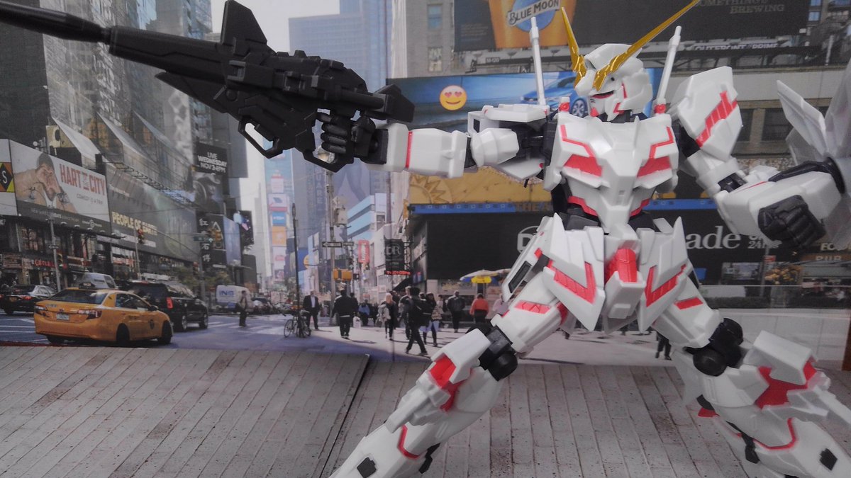 犬魔王 玩具垢 Twitter પર ガンダムユニバース ユニコーンガンダム ピンクの塗装が汚く見えて仕方ない ビームトンファーできないのは不満だがまぁガンダムユニバースシリーズでは普通の出来かと