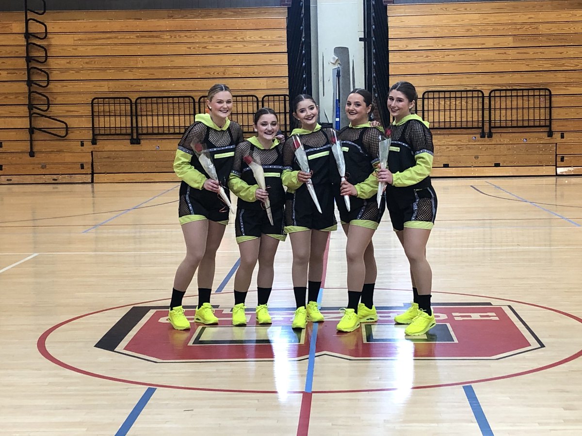 BHS_DANCE_TEAM's tweet image. What an AMAZING day of celebrating with our friends and family at our Nationals Send Off!! We can’t wait to take on this week together and couldn’t be anywhere without our people that were there to support us today. #nostepsback #yktv #makeithappen #everymomentcounts #showup ❤️