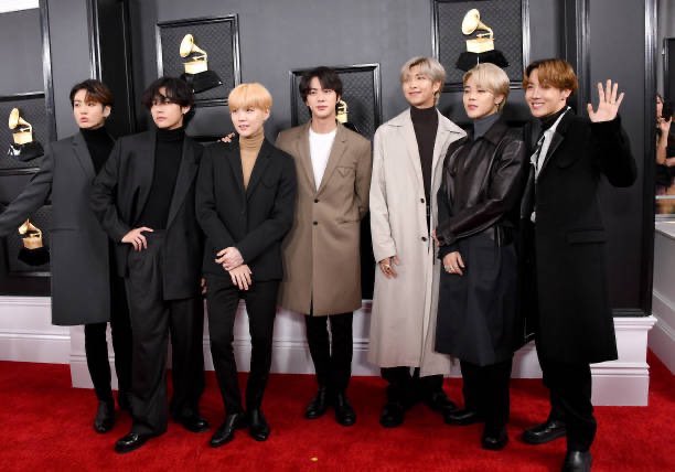 — day 26 of 366BTS looking amazing in long coats and turtlenecks at today’s award show
