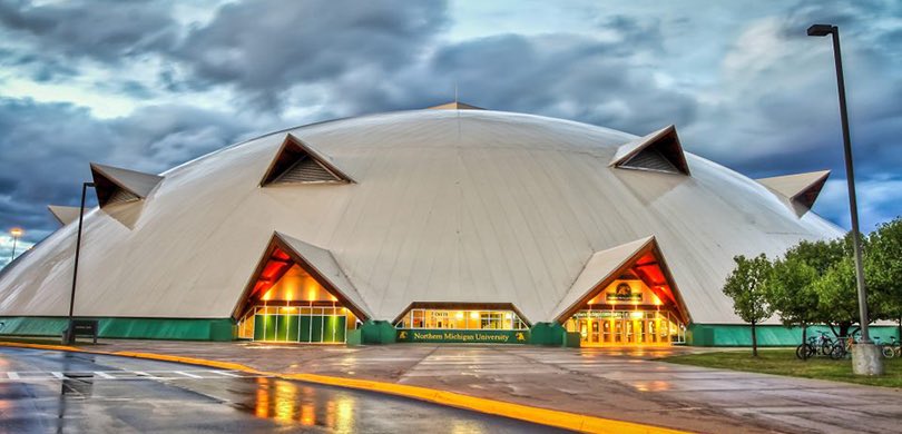 JustinPeake4's tweet photo. Very excited to announce that I will be committing to Northern Michigan University! #NMU #CATS @Coach_Lesniak @Coach_McDougall https://t.co/A5CMGvcOGu