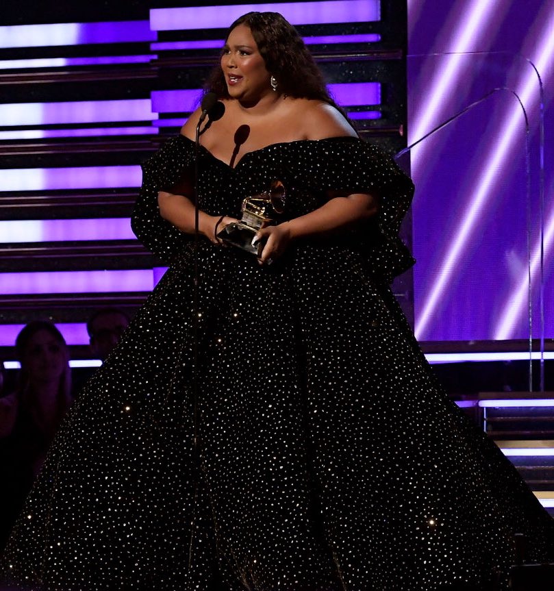mefeater's tweet photo. Congrats to Lizzo on winning ‘Best Pop Solo Performance’ for ‘Truth Hurts’ at the 2020 #Grammys 🖤 https://t.co/pDHFA8uYgq