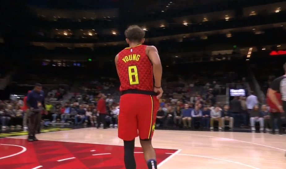 Trae Young had himself a game tonight in honor of Kobe
➖➖➖
45 Points
14 Assists
6 Rebounds 
54 FG%

RIP Kobe🙏