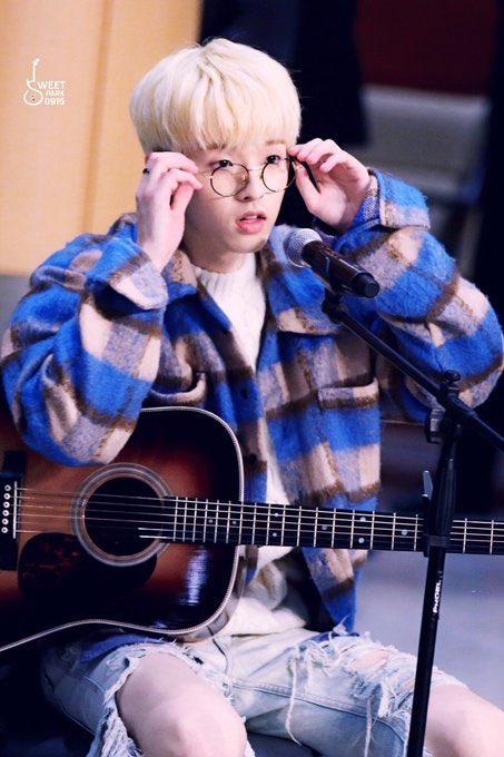 Day6_memory's tweet photo. 161227 삼성의료원 자선공연
#Jae_memory
ㅇ<< ..
#데이식스 #제이 #박제형 #Day6 #Jae https://t.co/LduTKvxcdB