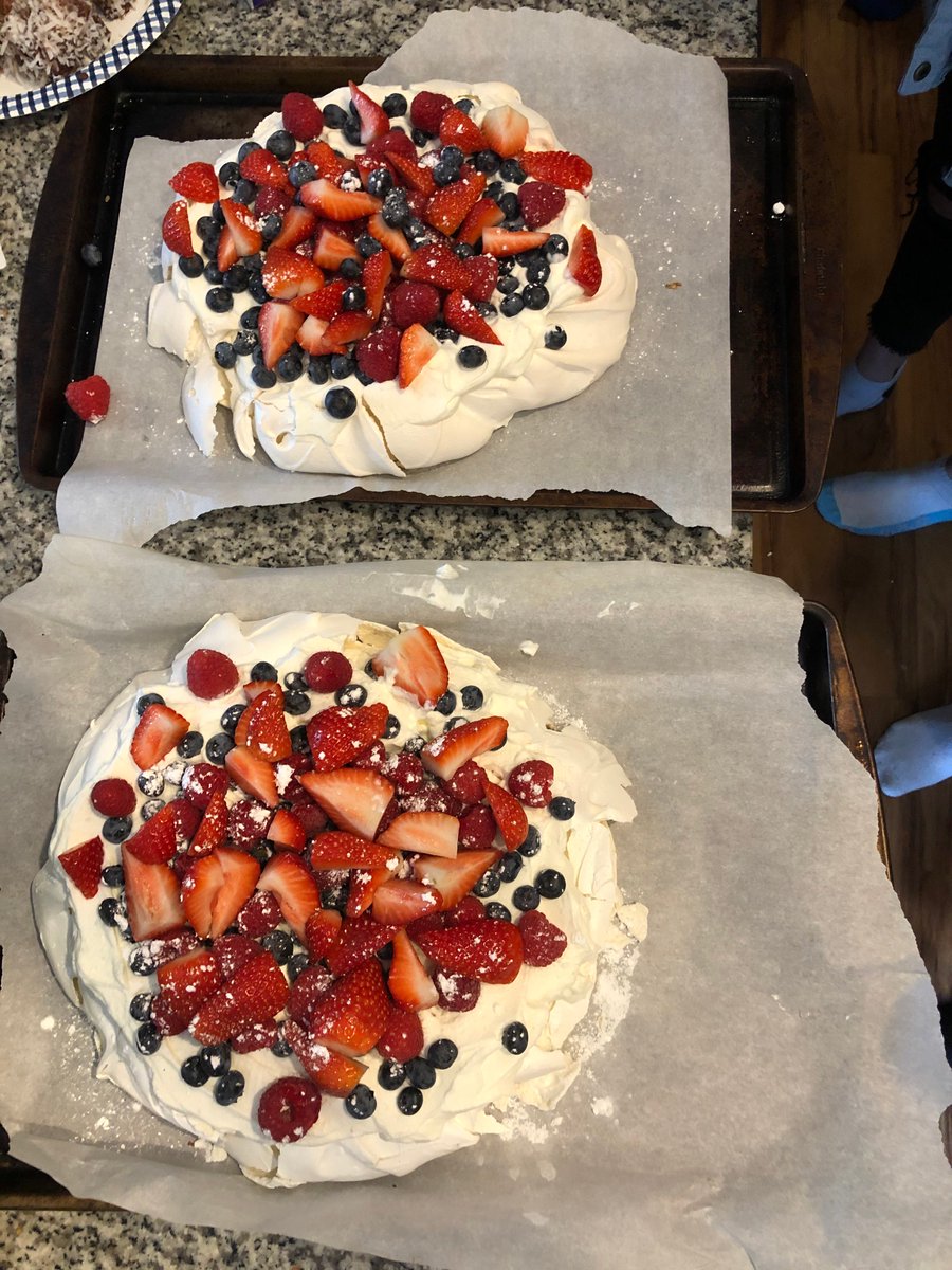 Gopher_Rowing's tweet photo. Brought a little bit of Australia to Minnesota today! Our Australian natives were able to celebrate their home country with the team, and share some of their favorite foods like pavlova!  🇦🇺 https://t.co/UlFZNAjZBV
