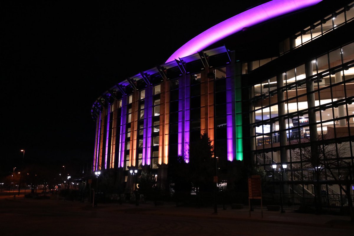 Honoring a legend at Pepsi Center tonight.