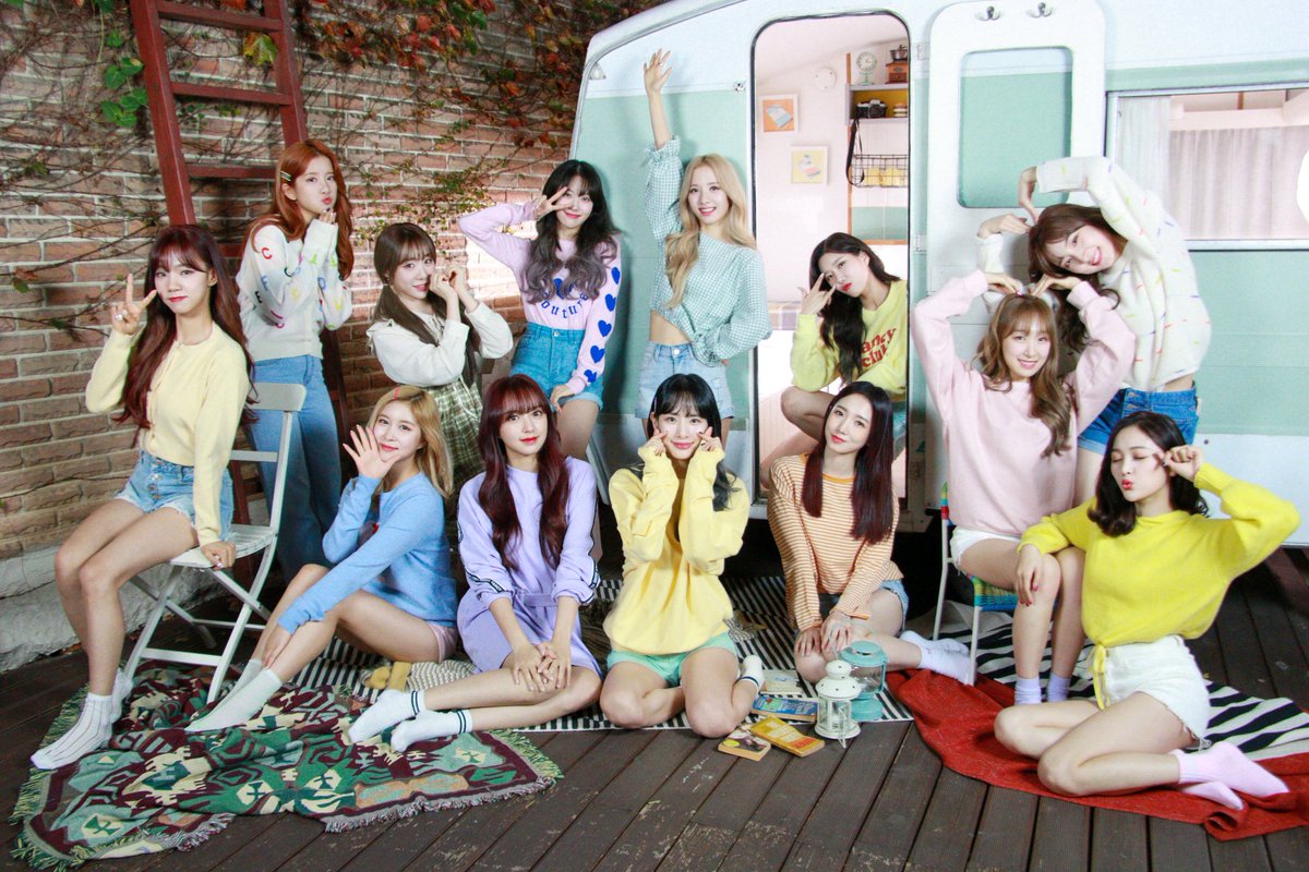 WJSN_Cosmic's tweet photo. [#WJSN]
#우주소녀 와 행복한 24/7!
#2020시즌그리팅 비하인드 현장❣

#우정 들 모두모두
#스타쉽 포스트로
Go‼Go‼

👀💞😍👇🏻
https://t.co/LIvMqfIDoD https://t.co/v6RcwBqRCu