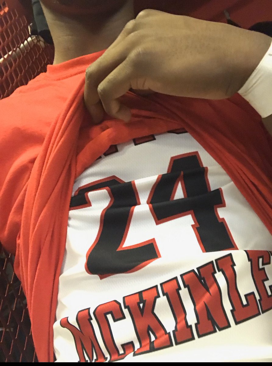 KobeJohnson930's tweet image. Had to for the game tonight. 😞😞😞