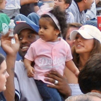 TheSachaFierce's tweet photo. Kobe and Gianna on Fatherโs Day in 2009 at #dodger stadium. You were the best dad. May you RIP with your beautiful daughter๐๐ฝ๐ญ#RIPGianna @Dodgers @Lakers #kobebryant #RIP24 #lakernation #KobeBryantDeath #LosAngelesLakers #saddayinLA #losangeles https://t.co/pxDkBzouWv