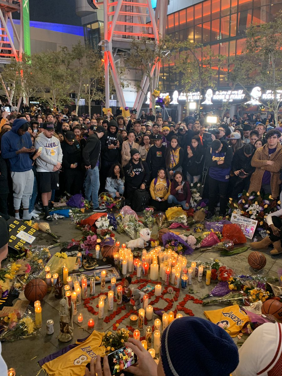 bluntassedgar's tweet photo. Thank you Kobe.. Rest easy Kobe &amp; Gigi ❤️ #24 #8 #MambaOut https://t.co/YGxGip5Lhs