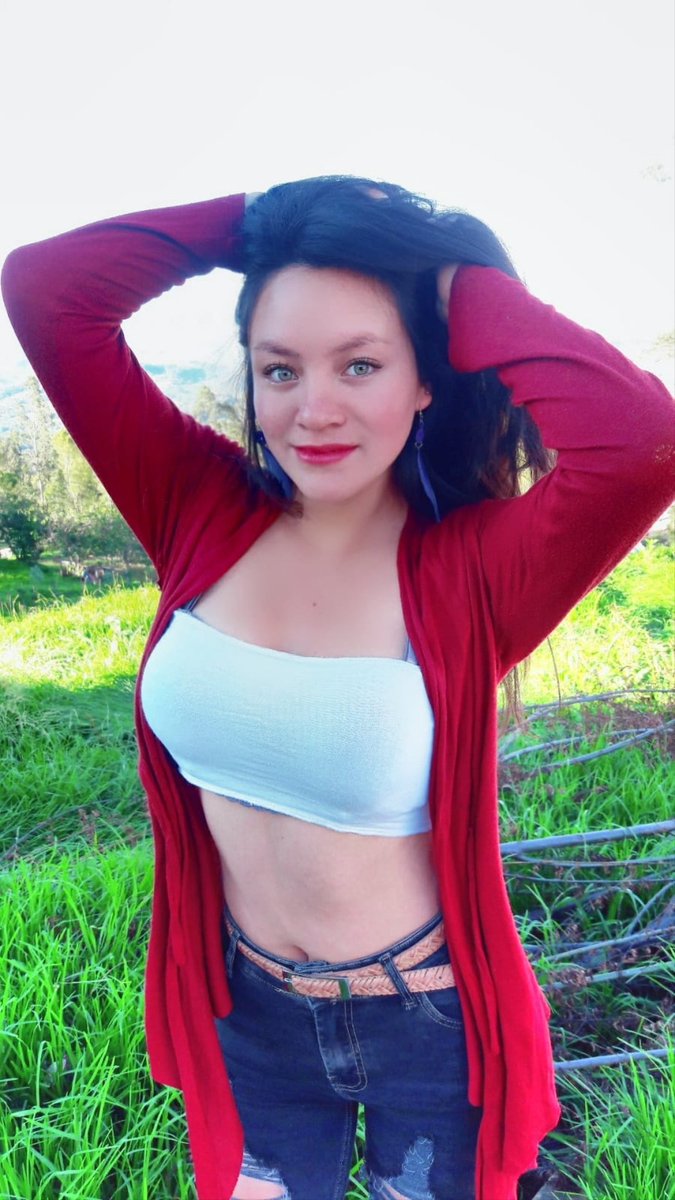 sofiasmith69's tweet image. Te parezco guapa amor? Yo me siento fea:c Dame RT y platicamos por DM, Si quieres ver más de mi podemos negociar🤭❤ Soy una niña muy caliente y puedo complacerte🤤