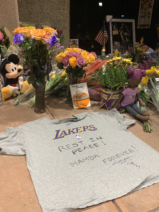 View image on Twitter