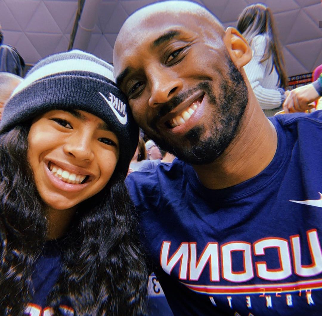 adndafadia_'s tweet photo. Rest in peace Kobe and Gigi😭❤ god bless you #RIPMamba https://t.co/ZkiM8XE3wo
