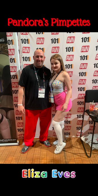 Met another east coaster who is amazing @eliza_eves https://t.co/MXUq7Us42x<a class="tags" target="_blank" title="On Twitter" href="/?out=eyJ0eXAiOiJKV1QiLCJhbGciOiJIUzUxMiJ9.eyJpYXQiOjE3MjYwNjM2NTUsImlzcyI6InR3cG9ybnN0YXJzLmNvbSIsIm5iZiI6MTcyNjA2MzY1NSwiZXhwIjoxNzU3NTk5NjU1LCJyZWRpcmVjdF91cmwiOiJodHRwczovL3R3aXR0ZXIuY29tL2VsaXphX2V2ZXMifQ.gtIVpnB3a5lTxk5m0cIwXkpOZCBCRrQjKzxZ2lwCm5pUQBZkxBZD0QTBqANgDsj9pJkf1O28VaZl36c_5mS3iQ">@eliza_eves</a>