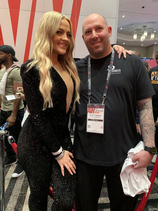 One of the great foundations for the industry. @Alexis_Texas https://t.co/NAIhBCYX5l