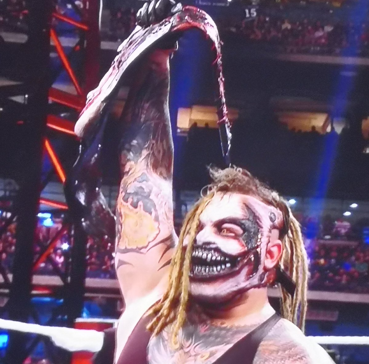 You cannot keep the fiend @WWEBrayWyatt down.... But has anyone tried using.... "love"?

#wwe #wrestling #RoyalRumble #StrapMatch