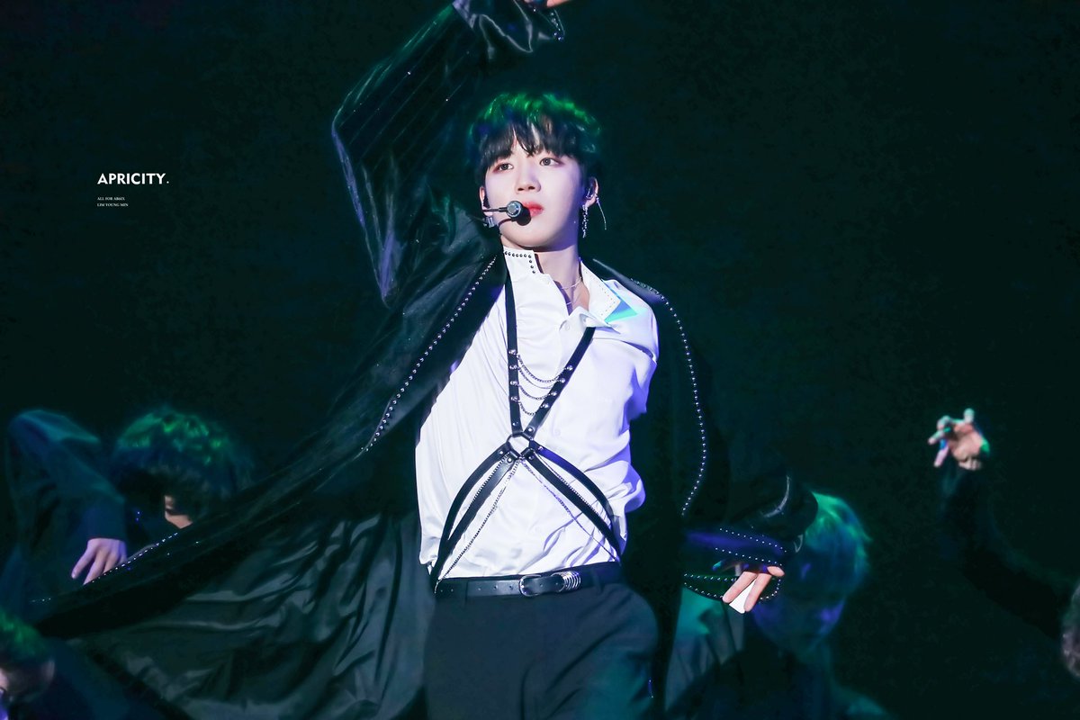 Apricity_1225's tweet photo. [HQ] 200104 골든디스크

ARTIST.

#임영민 #영민 #LIMYOUNGMIN 
#AB6IX #에이비식스 https://t.co/6cv030KOFo