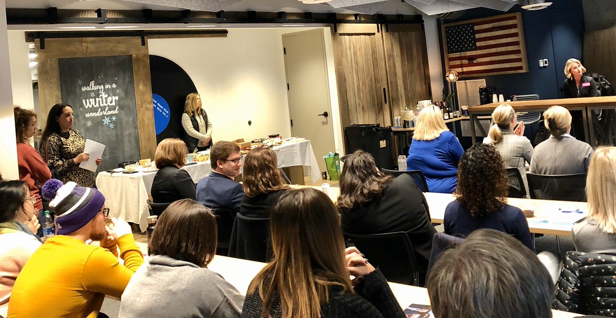 LettsGoOhio's tweet photo. Thank you to @BluePositively for hosting a phenomenal candidate’s forum tonight! The room was packed with Democrats fired up and ready to win in November. Let’s make it happen! #LettsGoOhio #DemCastOH https://t.co/2WpeaoK4LF