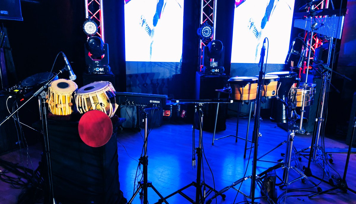 Throwback... Rig for the Gig at Dubai... #uae #gigmode #musicianlife #traveldiaries