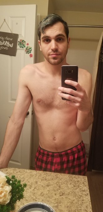 Let's give this greasy , sadboi look a break and clean-up and feel human https://t.co/F1tAdZ3bEo<a href="/tag/gaymer"class="tags"><span>#gaymer</span></a><a href="/tag/noregerts"class="tags"><span>#noregerts</span></a>
