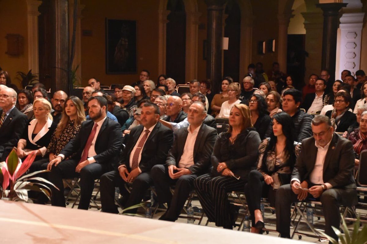 victorBalderr13's tweet photo. Gracias por hacer posible el mejor FAOT de la historia, saldo blanco con récord de asistencia, un gran resultado el impresionante despliegue de seguridad, agradecido con @mariowab @ClaudiaPavlovic y todos los asistentes https://t.co/B2hdyJjtAU