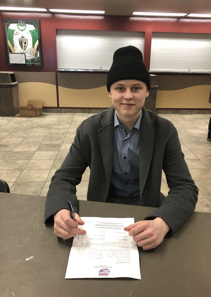 Excited to welcome Trey Funk and his family to the Bonnyville Pontiacs for the 2020/21 season. An Alberta native and product of the Notre Dame Hounds  who plays the right way and most importantly is loaded with character #200’ #playshard