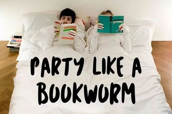 BooksnifferApp's tweet photo. Sunday Funday! (or rather, Sunday Funnight?!)

#bedtimeis9 #sleepytimeis11 #sundayfunday #bookworm #bookstagram #booksnifferapp https://t.co/u2rhoKl1Mf