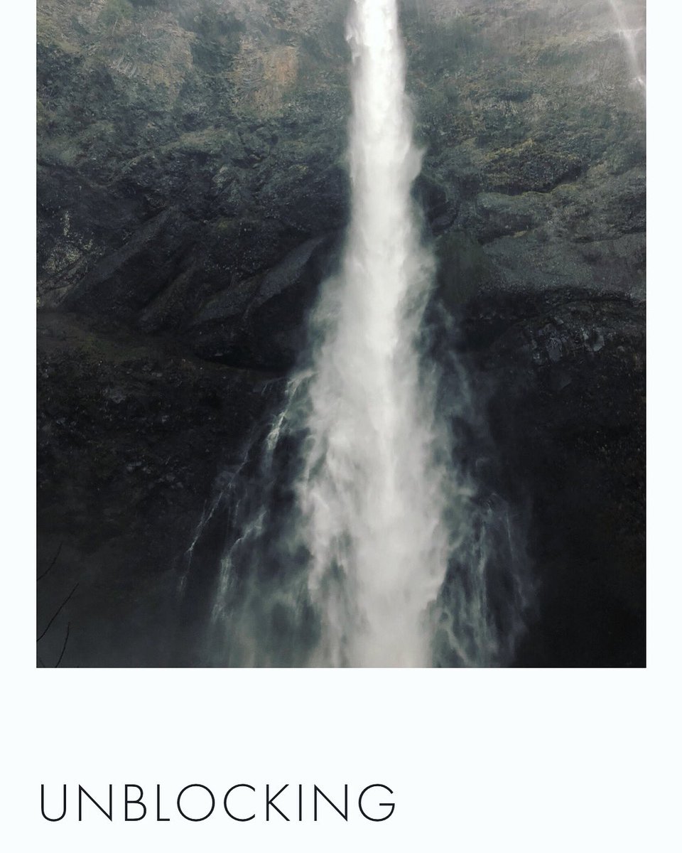 ArtistMackie's tweet photo. Blog - 1/26/20 - Unblocking
https://t.co/0W5GnVTqGO
#blogger #water #air #cups #swords #tarot #multnomahfalls @pagechatter @TeaMichelle @Arrowmont #moderntarot https://t.co/rFIAx7iJLI