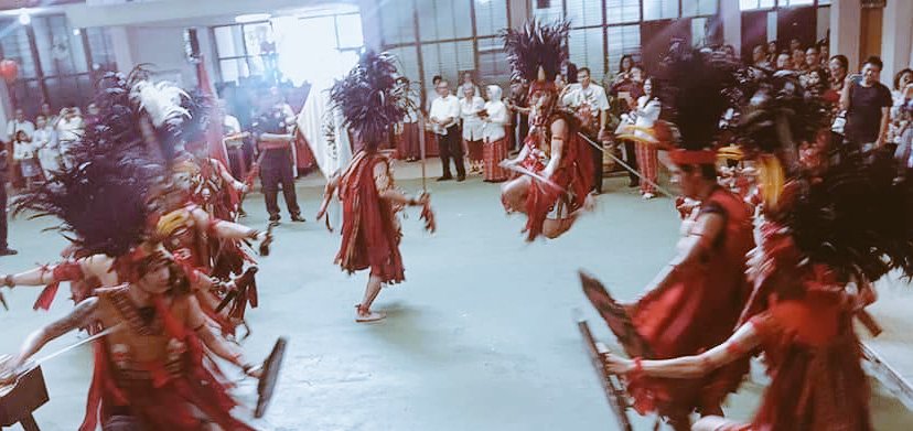 Renviel13's tweet photo. KawasaranKawanuaJawaBarat
#tariandaerah
#tarianminahasa
#kawasaran https://t.co/SkjlMGPJ11