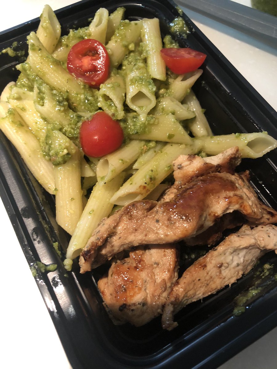 AlanaQuintero4's tweet photo. En el día de hoy estuve haciendo mi primera entrega de “Alana’s Healthy Meal Prep” y fue todo un éxito. Gracias a todas mis amistades que desde el día #1 me apoyaron y creyeron en mí y en mí comida. Mañana pondré el próximo menú para todos los que esten interesados. ✨💘 https://t.co/ZzLgpgwAF2