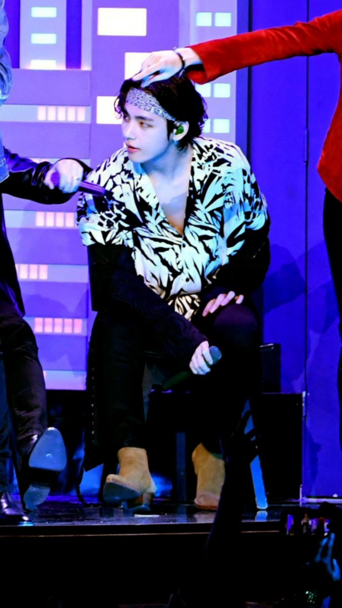 pics Taehyung Grammys Outfit 200126 bts v on 2020 grammy shark