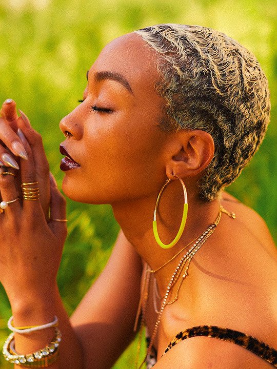 Tati Gabrielle.