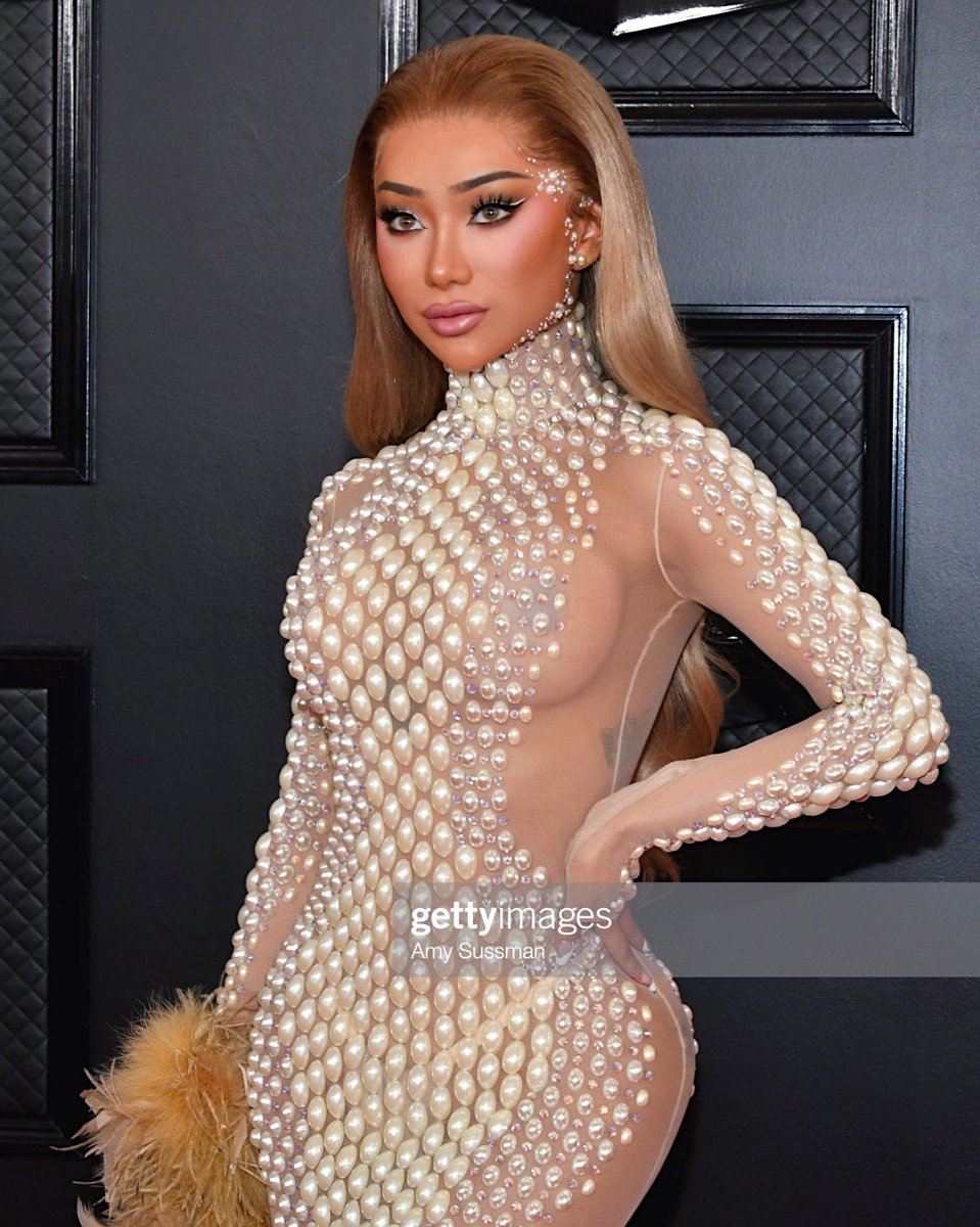 GlamTechStevenT's tweet photo. We slayed the Grammys 2020. #glamtechstevent @NikitaDragun https://t.co/yTXVhTeLPR