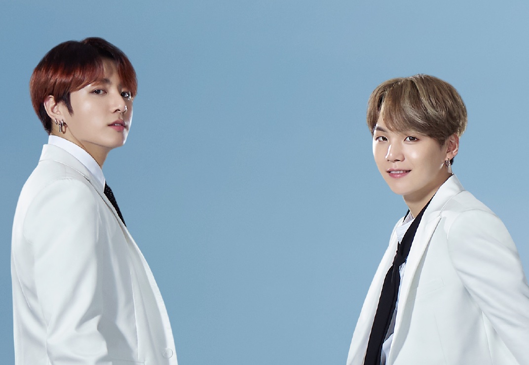 Dlazaru bts fanart чимин. Юнги и чимин 18. Bts x hyundai. Землянин фф бтс. Юнмины bts.