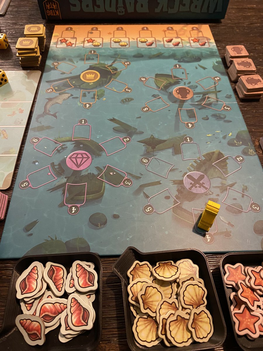 bgmechs's tweet photo. Played some Wreck Raiders (@kidstablebg), Blitzkrieg (@PSCGamesUK), Illimat (@Twogetherstudio) and Stellar Leap (@WeirdGiraffes) tonight. Very good game night. #theriveted https://t.co/5LZPBJcfE4